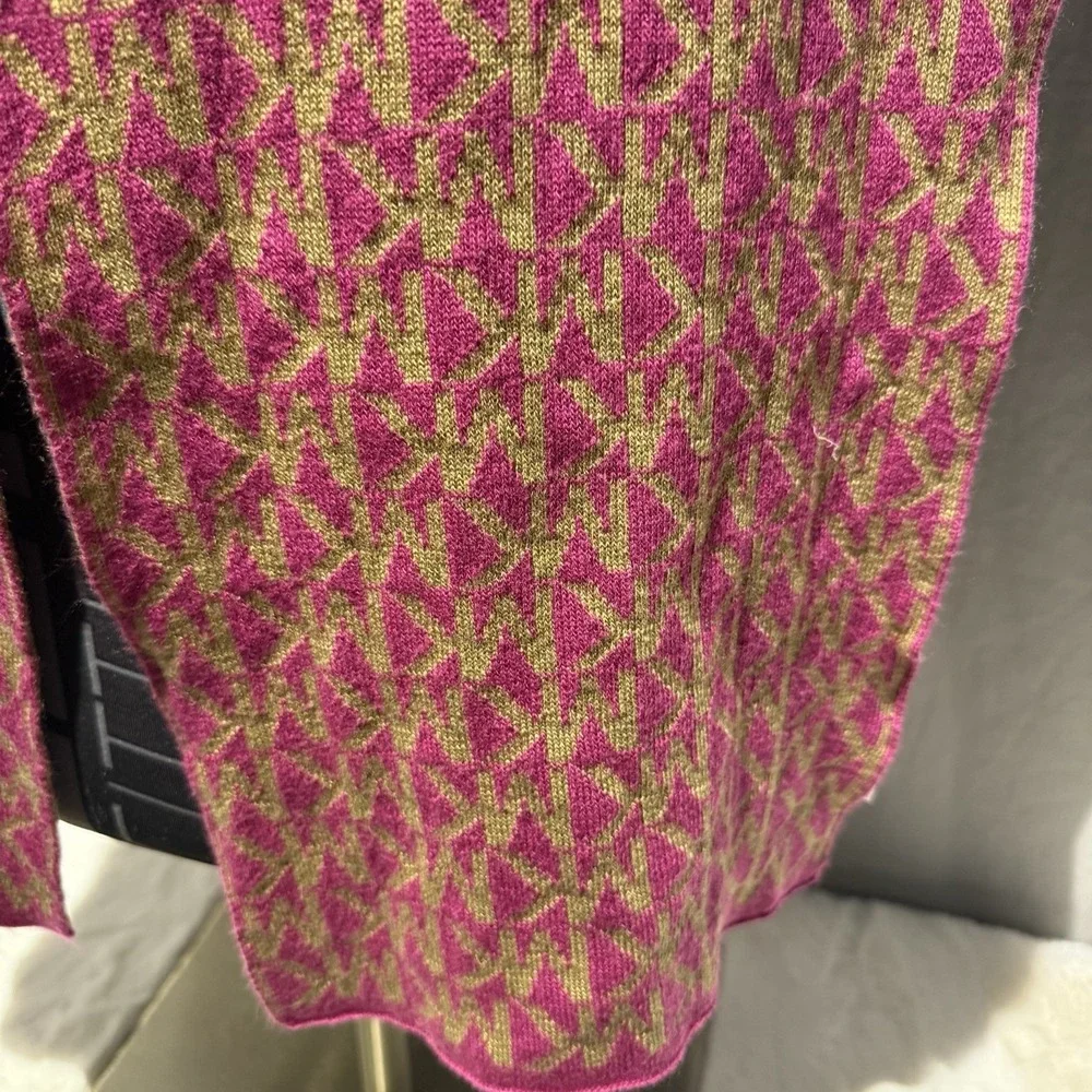 Michael Kors Logo Soft Cozy Scarf‎ Fuchsia Pink Purple Tan OS